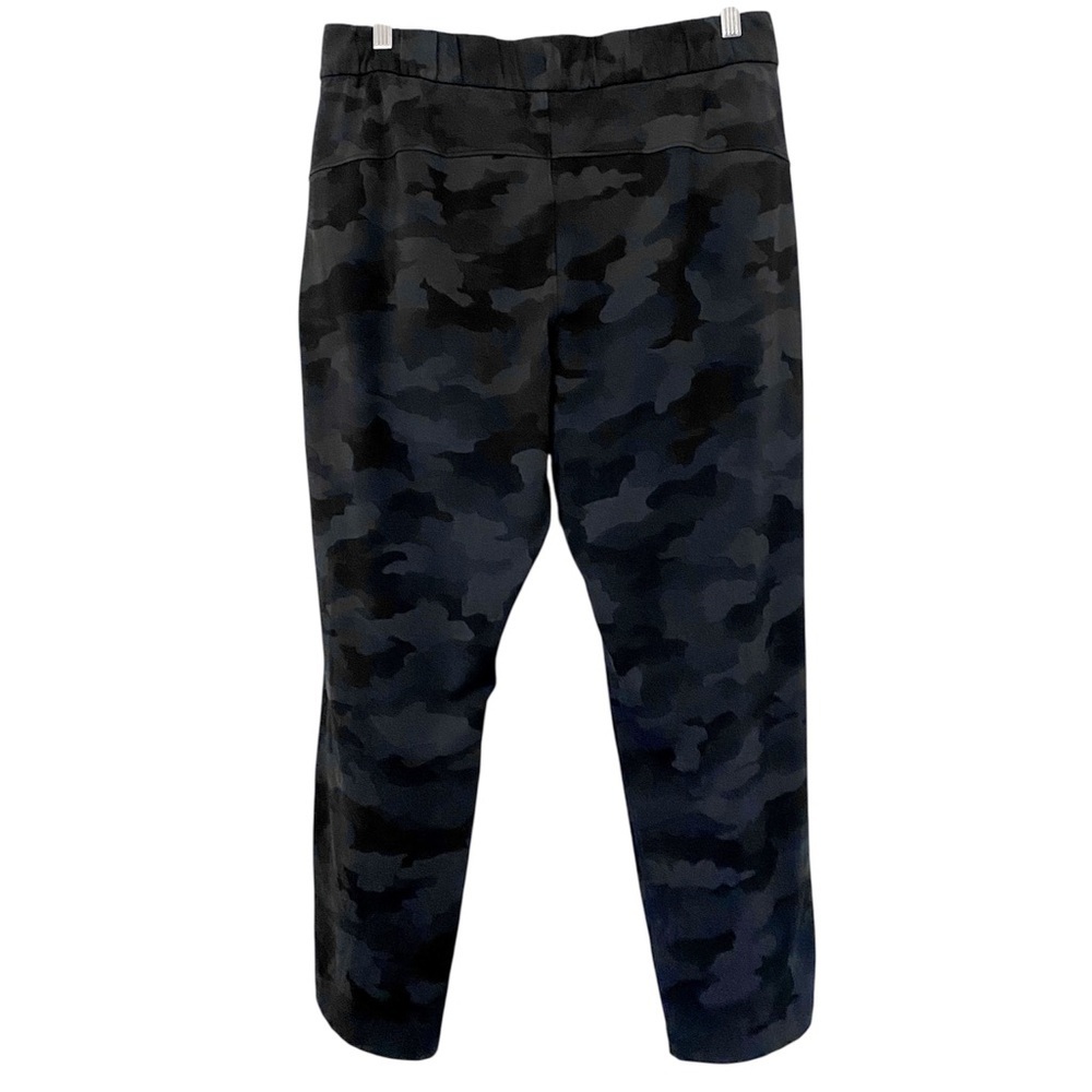 Lululemon On the Fly Straight Pants Size 10 Camo Like New - Picture 6 of 11